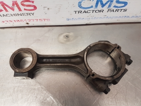 John Deere 2140, 2040, 2650, 2850 Engine Con Rod Re42733, R80032, R113612 - Шатун для Тракторов: фото 2 John Deere 2140, 2040, 2650, 2850 Engine Con Rod Re42733, R80032, R113612 - Шатун для Тракторов: фото 2