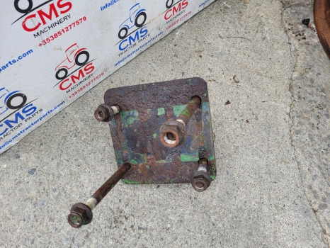 John Deere 3800 Front Axle Bracket Z73636, 19m8628, H149361 - Подвеска: фото 2 John Deere 3800 Front Axle Bracket Z73636, 19m8628, H149361 - Подвеска: фото 2