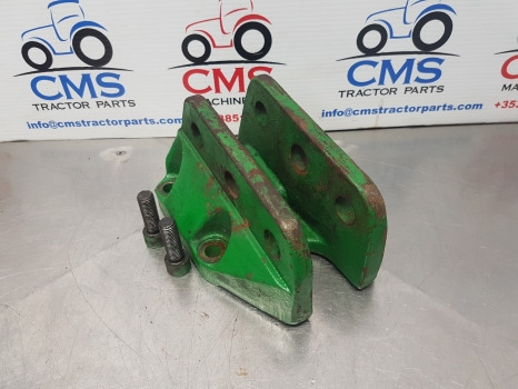 John Deere 6000, 6010, 6020 Series Top Link Bracket L78801, L78802 - Подвеска: фото 4 John Deere 6000, 6010, 6020 Series Top Link Bracket L78801, L78802 - Подвеска: фото 4