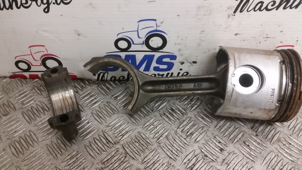 John Deere 6010, 6110 Engine Connecting Rod , Piston Re507850, R500335, Re50770 - Шатун для Тракторов: фото 2 John Deere 6010, 6110 Engine Connecting Rod , Piston Re507850, R500335, Re50770 - Шатун для Тракторов: фото 2