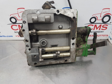 John Deere 6110, 6610, 6400, 6200, Transmission Control Cover L76182, L101207 - Трансмиссия: фото 5 John Deere 6110, 6610, 6400, 6200, Transmission Control Cover L76182, L101207 - Трансмиссия: фото 5