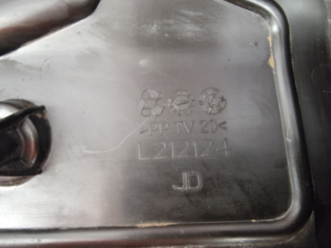 John Deere 6145r, 6m, 6r Series, Exhaust Cover L212124 - Глушитель/ Выхлопная система: фото 3 John Deere 6145r, 6m, 6r Series, Exhaust Cover L212124 - Глушитель/ Выхлопная система: фото 3