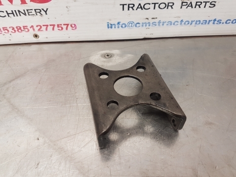 Lamboghini 1056, R714, R724, R584 Fuel Pump Support 0.041.1615.0, 0.053.1615.0 - Топливный насос для Тракторов: фото 1 Lamboghini 1056, R714, R724, R584 Fuel Pump Support 0.041.1615.0, 0.053.1615.0 - Топливный насос для Тракторов: фото 1