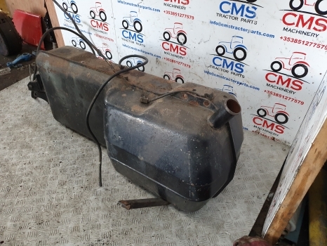 Lamborghini 1106 4wd Right Hand Side Diesel Tank 0.257.8143.3/40 - Топливный бак для Тракторов: фото 5 Lamborghini 1106 4wd Right Hand Side Diesel Tank 0.257.8143.3/40 - Топливный бак для Тракторов: фото 5