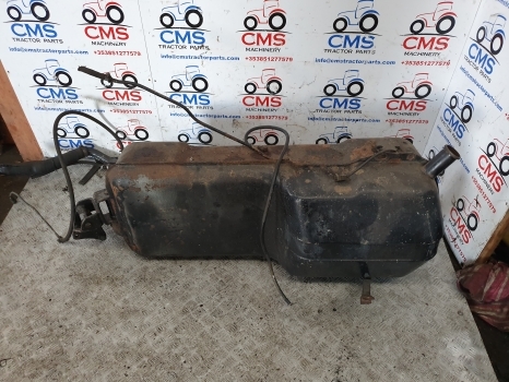 Lamborghini 1106 4wd Right Hand Side Diesel Tank 0.257.8143.3/40 - Топливный бак для Тракторов: фото 1 Lamborghini 1106 4wd Right Hand Side Diesel Tank 0.257.8143.3/40 - Топливный бак для Тракторов: фото 1