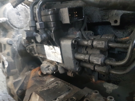 Landini Mythos Tdi 115 Mf 6465 Fuel Injection Pump Perkins 2644p502, 2644p502r - Топливный насос для Сельскохозяйственной техники: фото 2 Landini Mythos Tdi 115 Mf 6465 Fuel Injection Pump Perkins 2644p502, 2644p502r - Топливный насос для Сельскохозяйственной техники: фото 2