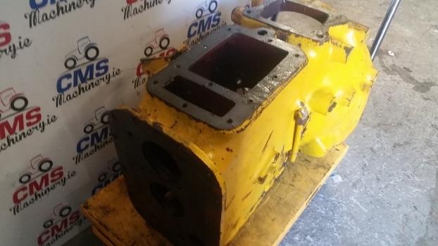Massey Ferguson 50b Transmission Gearbox Housing 52380m2 - Коробка передач и запчасти для Экскаваторов-погрузчиков: фото 4 Massey Ferguson 50b Transmission Gearbox Housing 52380m2 - Коробка передач и запчасти для Экскаваторов-погрузчиков: фото 4