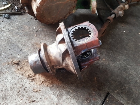 Massey Ferguson 6180 Front Differential Housing 3427467r3, Ag125, 3764005m91 - Дифференциал для Тракторов: фото 1 Massey Ferguson 6180 Front Differential Housing 3427467r3, Ag125, 3764005m91 - Дифференциал для Тракторов: фото 1