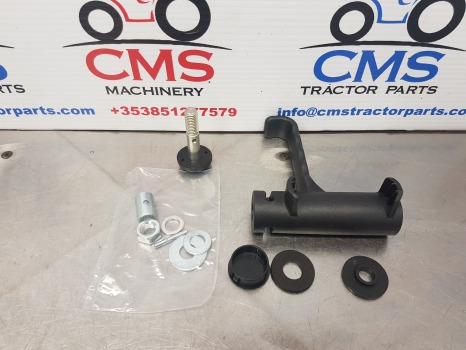 New Holland 40, T5000, Ts, Tsa, T5, T7, Ts Series Windows Latching Kit 47464541 - Стекло и запчасти: фото 4 New Holland 40, T5000, Ts, Tsa, T5, T7, Ts Series Windows Latching Kit 47464541 - Стекло и запчасти: фото 4