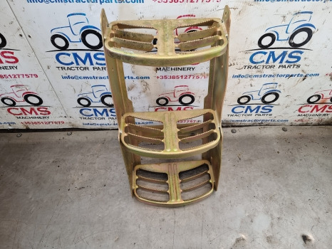 New Holland T5.120, T5, Case Farmall, Cab Footstep, Step Lhs 47655756 - Боковая подножка: фото 1 New Holland T5.120, T5, Case Farmall, Cab Footstep, Step Lhs 47655756 - Боковая подножка: фото 1