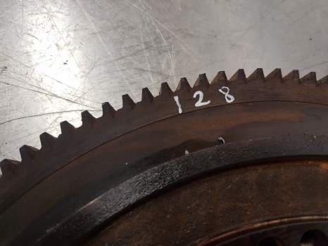 New Holland Tm190, Tm175, Case Mxm175, Mxm190 Engine Flywheel 87802598 - Маховик для Тракторов: фото 3 New Holland Tm190, Tm175, Case Mxm175, Mxm190 Engine Flywheel 87802598 - Маховик для Тракторов: фото 3