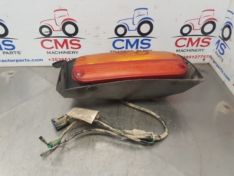 New Holland Ts115a Left Rear Light 82037619, 87747247 - Задний фонарь для Тракторов: фото 2 New Holland Ts115a Left Rear Light 82037619, 87747247 - Задний фонарь для Тракторов: фото 2