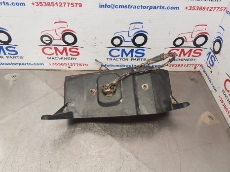 New Holland Ts115a Left Rear Light 82037619, 87747247 - Задний фонарь для Тракторов: фото 3 New Holland Ts115a Left Rear Light 82037619, 87747247 - Задний фонарь для Тракторов: фото 3