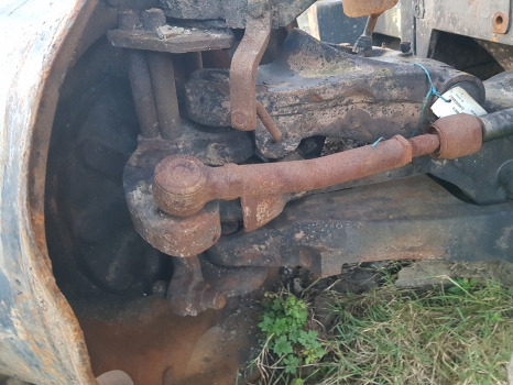 Renault Ares 656 Rx/rz Front Axle Complete 150017, Carraro 20.29si - Ось и запчасти: фото 2 Renault Ares 656 Rx/rz Front Axle Complete 150017, Carraro 20.29si - Ось и запчасти: фото 2