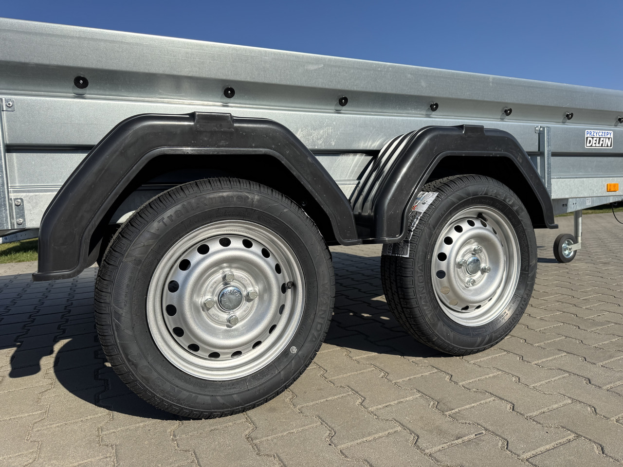 ZASŁAW 300T - przyczepa skrzyniowa 2 osie / 750kg - Прицеп для легкового автомобиля: фото 3 ZASŁAW 300T - przyczepa skrzyniowa 2 osie / 750kg - Прицеп для легкового автомобиля: фото 3