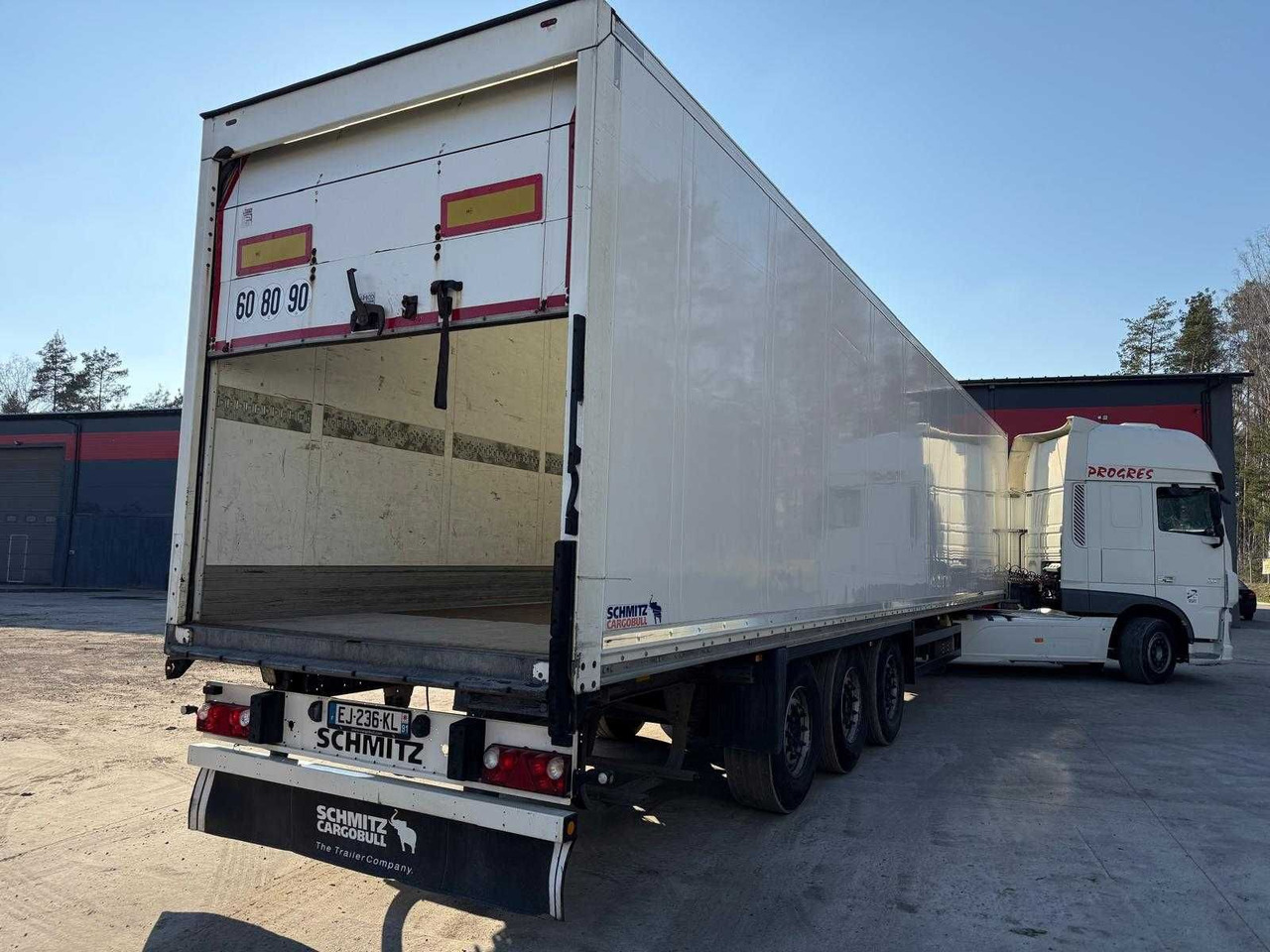 Schmitz Izoterma Kontener Box, 2017r, roleta , 481083 km , z Francji - Изотермический полуприцеп: фото 2 Schmitz Izoterma Kontener Box, 2017r, roleta , 481083 km , z Francji - Изотермический полуприцеп: фото 2