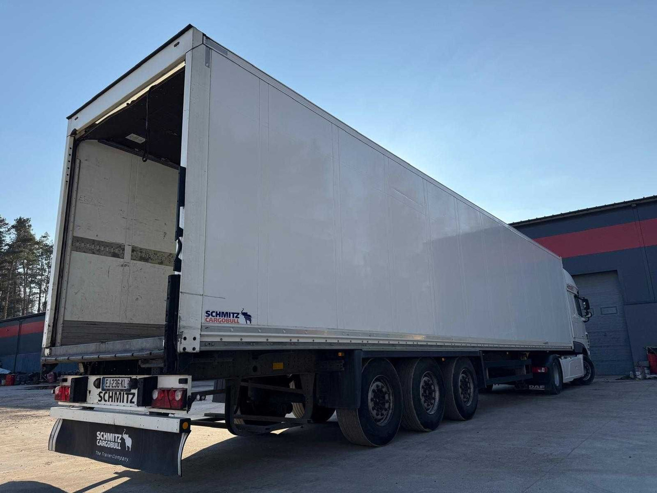 Schmitz Izoterma Kontener Box, 2017r, roleta , 481083 km , z Francji - Изотермический полуприцеп: фото 4 Schmitz Izoterma Kontener Box, 2017r, roleta , 481083 km , z Francji - Изотермический полуприцеп: фото 4