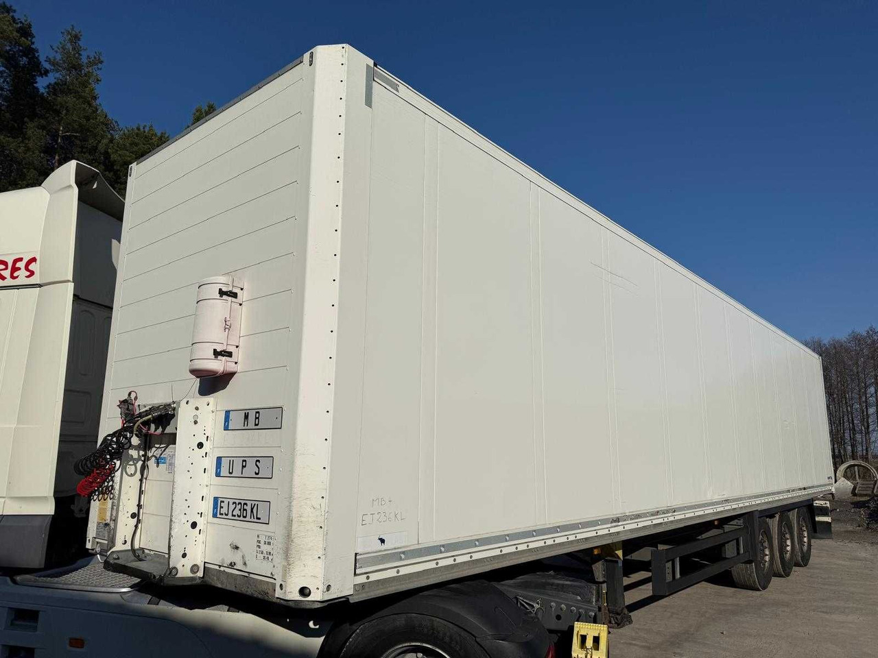 Schmitz Izoterma Kontener Box, 2017r, roleta , 481083 km , z Francji - Изотермический полуприцеп: фото 1 Schmitz Izoterma Kontener Box, 2017r, roleta , 481083 km , z Francji - Изотермический полуприцеп: фото 1
