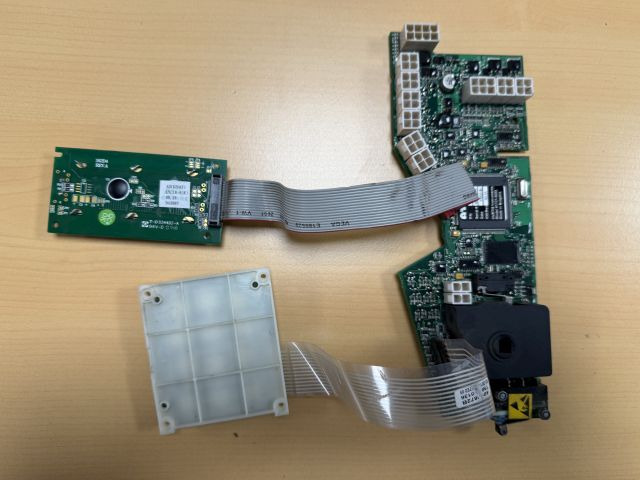 Atlet 078925 | Controlboard Tillerhead including display and keyboartd from PLP2 - Электрическая система для Погрузочно-разгрузочной техники: фото 2 Atlet 078925 | Controlboard Tillerhead including display and keyboartd from PLP2 - Электрическая система для Погрузочно-разгрузочной техники: фото 2
