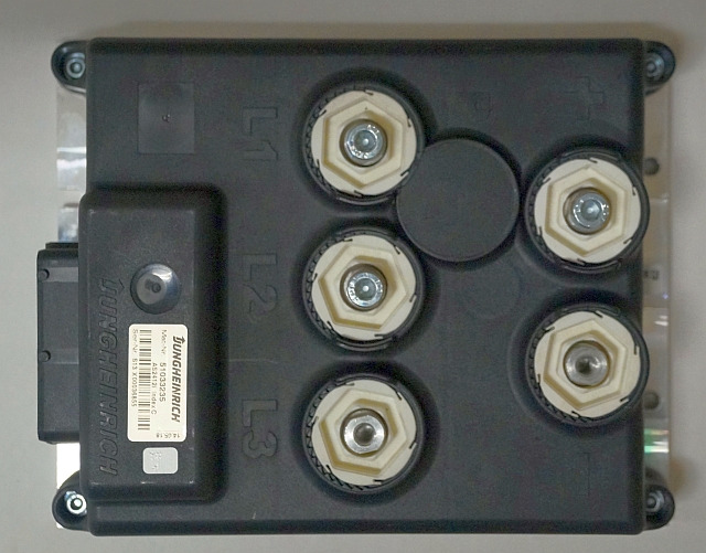 Jungheinrich 51033235 | Rij regeling Drive controller AS2412i index C from ESC21 - Блок управления для Погрузочно-разгрузочной техники: фото 1 Jungheinrich 51033235 | Rij regeling Drive controller AS2412i index C from ESC21 - Блок управления для Погрузочно-разгрузочной техники: фото 1