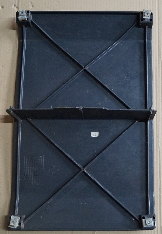 Jungheinrich 51041115 | Cover left or right side ERE225 fixed platform Cover left or right side ERE225 fixed platform - Кузов и экстерьер для Погрузочно-разгрузочной техники: фото 2 Jungheinrich 51041115 | Cover left or right side ERE225 fixed platform Cover left or right side ERE225 fixed platform - Кузов и экстерьер для Погрузочно-разгрузочной техники: фото 2