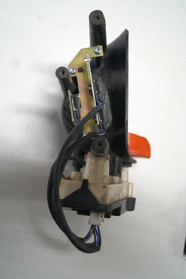 Linde 1443605100 | Rijschakelaar Control handle Control module - Электрическая система для Погрузочно-разгрузочной техники: фото 3 Linde 1443605100 | Rijschakelaar Control handle Control module - Электрическая система для Погрузочно-разгрузочной техники: фото 3