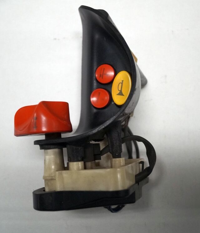 Linde 1443605100 | Rijschakelaar Control handle Control module - Электрическая система для Погрузочно-разгрузочной техники: фото 2 Linde 1443605100 | Rijschakelaar Control handle Control module - Электрическая система для Погрузочно-разгрузочной техники: фото 2