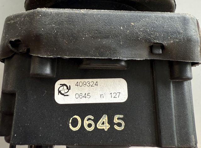 Linde 409324 | Joystick Single Axis Still no. 8409324 sn 0645 127 - Электрическая система для Погрузочно-разгрузочной техники: фото 2 Linde 409324 | Joystick Single Axis Still no. 8409324 sn 0645 127 - Электрическая система для Погрузочно-разгрузочной техники: фото 2