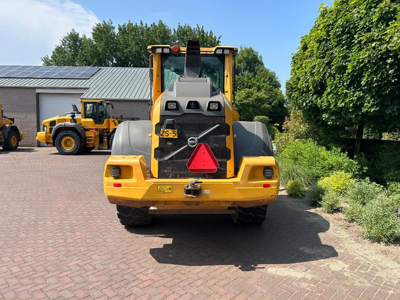 Volvo L90 H - Колёсный погрузчик: фото 3 Volvo L90 H - Колёсный погрузчик: фото 3