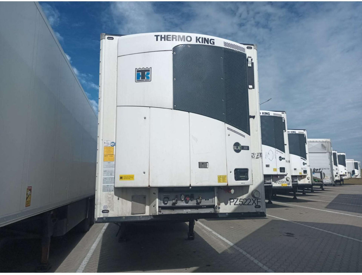 Schmitz Cargobull SKO FP 60 ThermoKing SLXi 300 - Полуприцеп-рефрижератор: фото 1 Schmitz Cargobull SKO FP 60 ThermoKing SLXi 300 - Полуприцеп-рефрижератор: фото 1
