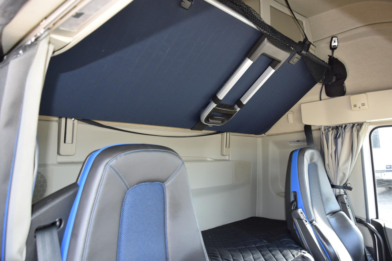 Тягач Volvo FH 540 Globetrotter XL Retarder: фото 16