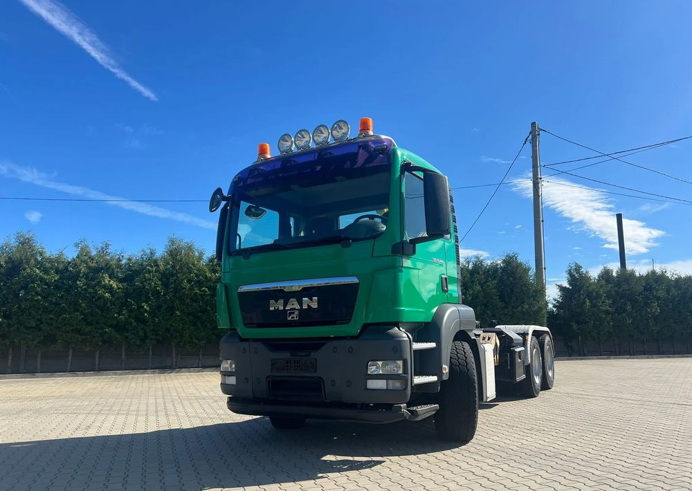 MAN TGS 26.440 | Hakowiec Meiller| 6x4 | 440 KM | przód resor, tył pneumatyczne |Belka ostrzegawcza (koguty) - Крюковой мультилифт: фото 1 MAN TGS 26.440 | Hakowiec Meiller| 6x4 | 440 KM | przód resor, tył pneumatyczne |Belka ostrzegawcza (koguty) - Крюковой мультилифт: фото 1