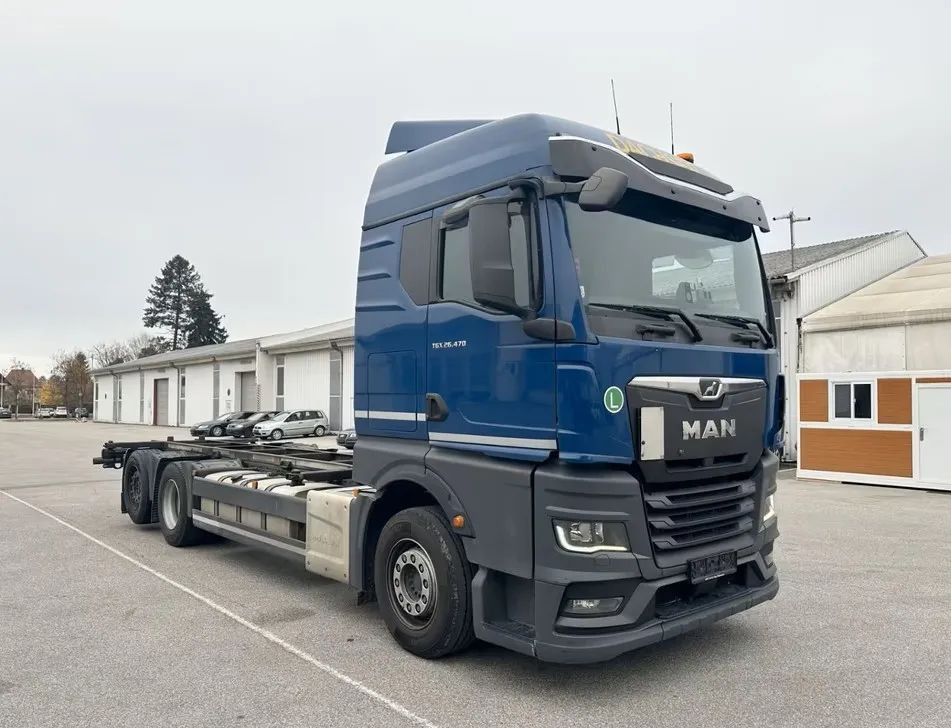 MAN TGX 26.470 6x2 | BDF | Oś podnoszona + skrętna | Retarder | Euro 6 | Automatyczna klimatyzacja | Napęd na tylne koła - Грузовик-шасси: фото 1 MAN TGX 26.470 6x2 | BDF | Oś podnoszona + skrętna | Retarder | Euro 6 | Automatyczna klimatyzacja | Napęd na tylne koła - Грузовик-шасси: фото 1