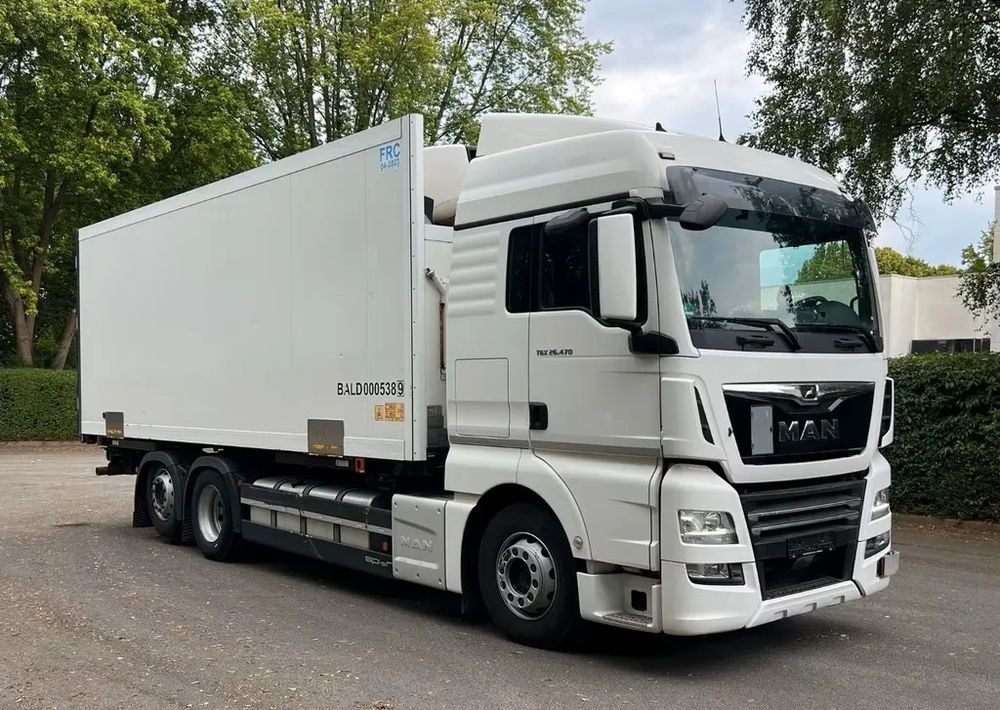 MAN TGX 26.470 – Chłodnia z agregatem Thermo King / Retarder / Navi / Euro 6 /6x2 - Рефрижератор: фото 2 MAN TGX 26.470 – Chłodnia z agregatem Thermo King / Retarder / Navi / Euro 6 /6x2 - Рефрижератор: фото 2