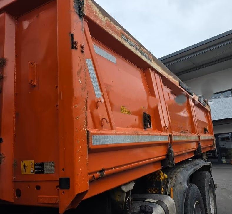 Mercedes-Benz Arocs 2645 /Allrad 6x4 / BB / Wywrotka trójstronna Meiller / Manual / Retarder / BORDMATIK / 320 000 km - Самосвал: фото 2 Mercedes-Benz Arocs 2645 /Allrad 6x4 / BB / Wywrotka trójstronna Meiller / Manual / Retarder / BORDMATIK / 320 000 km - Самосвал: фото 2