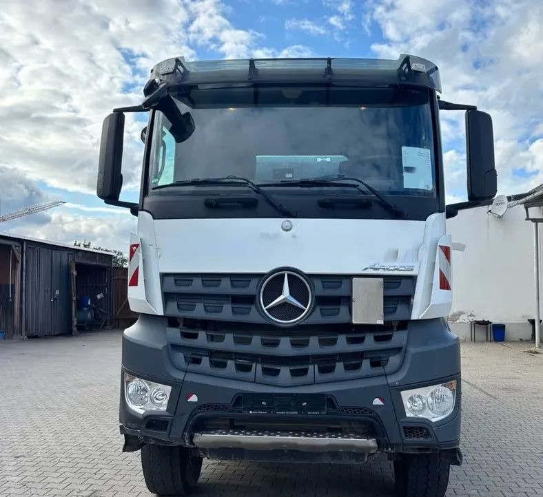 Mercedes-Benz Mercedes-Benz Arocs 4145AK 8x6 Allrad | Wywrotka Schmitz Mulda z hydrauliczną zabudową kiprującą | Euro 6c | Przebieg: 144 249 km !!!! - Самосвал: фото 4 Mercedes-Benz Mercedes-Benz Arocs 4145AK 8x6 Allrad | Wywrotka Schmitz Mulda z hydrauliczną zabudową kiprującą | Euro 6c | Przebieg: 144 249 km !!!! - Самосвал: фото 4