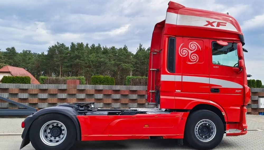 DAF XF 530 Super Space Cab | RETARDER | KLIMATYZACJA | EURO 6 | 2018 | 530 000 km - Тягач: фото 2 DAF XF 530 Super Space Cab | RETARDER | KLIMATYZACJA | EURO 6 | 2018 | 530 000 km - Тягач: фото 2