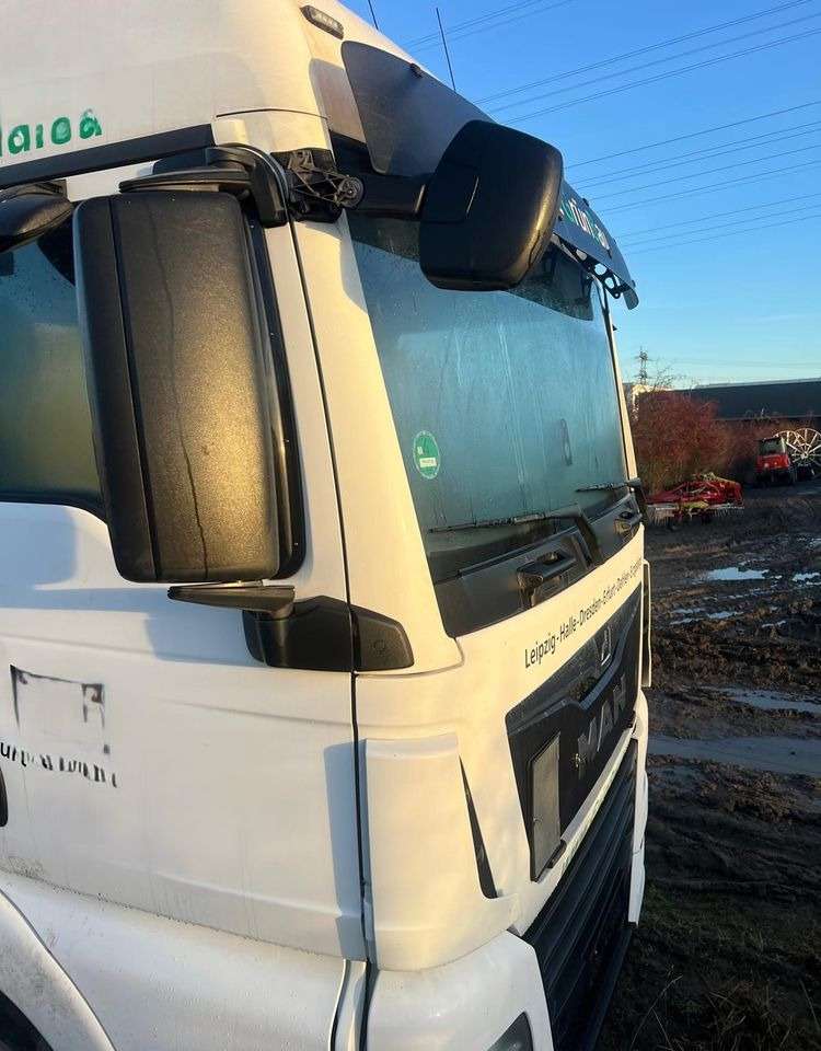 MAN TGX 500 KM (2017) / EURO 6 + Naczepa wywrotka 3-osiowa CARNEHL (2021) / oś podnoszona - Тягач, Самосвальный полуприцеп: фото 3 MAN TGX 500 KM (2017) / EURO 6 + Naczepa wywrotka 3-osiowa CARNEHL (2021) / oś podnoszona - Тягач, Самосвальный полуприцеп: фото 3