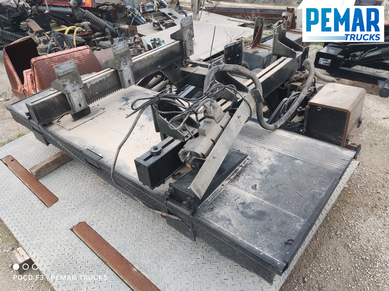 PLATAFORMA ELEVADORA RETRACTIL D HOLLANDIA 1.500 KG - Погрузочная рампа: фото 1 PLATAFORMA ELEVADORA RETRACTIL D HOLLANDIA 1.500 KG - Погрузочная рампа: фото 1