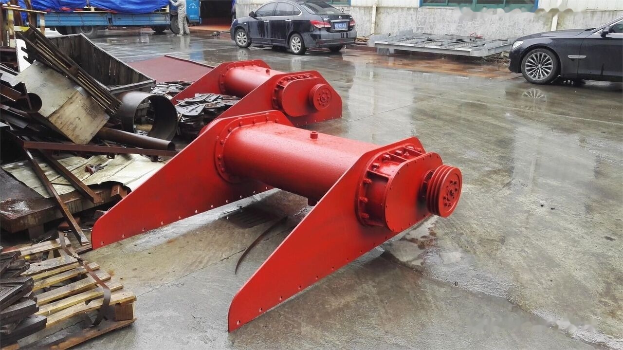 Kinglink High quality Vibrating feeder ZSW600x150 - Горнодобывающая техника: фото 1 Kinglink High quality Vibrating feeder ZSW600x150 - Горнодобывающая техника: фото 1