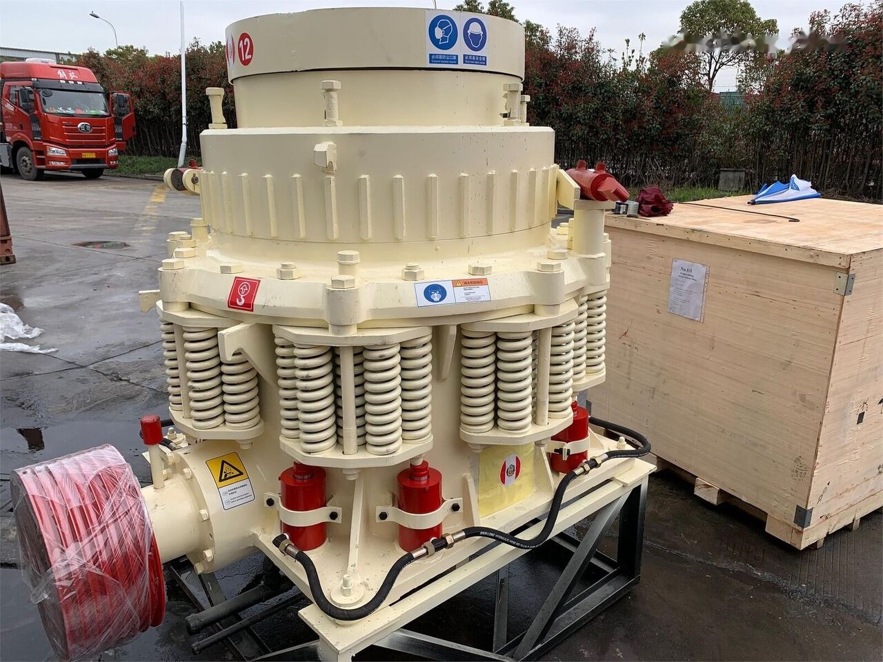 Kinglink NEW 3ft KLF1000 Rock Stone Cone Crusher 80-150TPH - Конусная дробилка: фото 4 Kinglink NEW 3ft KLF1000 Rock Stone Cone Crusher 80-150TPH - Конусная дробилка: фото 4