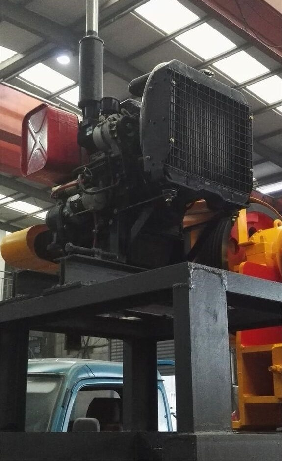 Kinglink PE250x400 Diesel Engine Skid Frame Jaw Crusher 10x16 - Щековая дробилка: фото 2 Kinglink PE250x400 Diesel Engine Skid Frame Jaw Crusher 10x16 - Щековая дробилка: фото 2