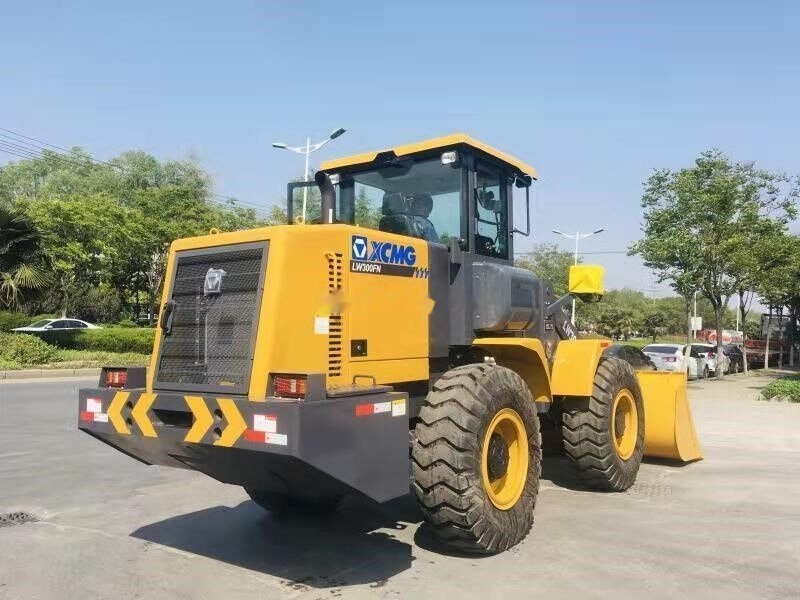 XCMG LW300FN Wheel loader | Mining | Quarry - Колёсный погрузчик: фото 1 XCMG LW300FN Wheel loader | Mining | Quarry - Колёсный погрузчик: фото 1