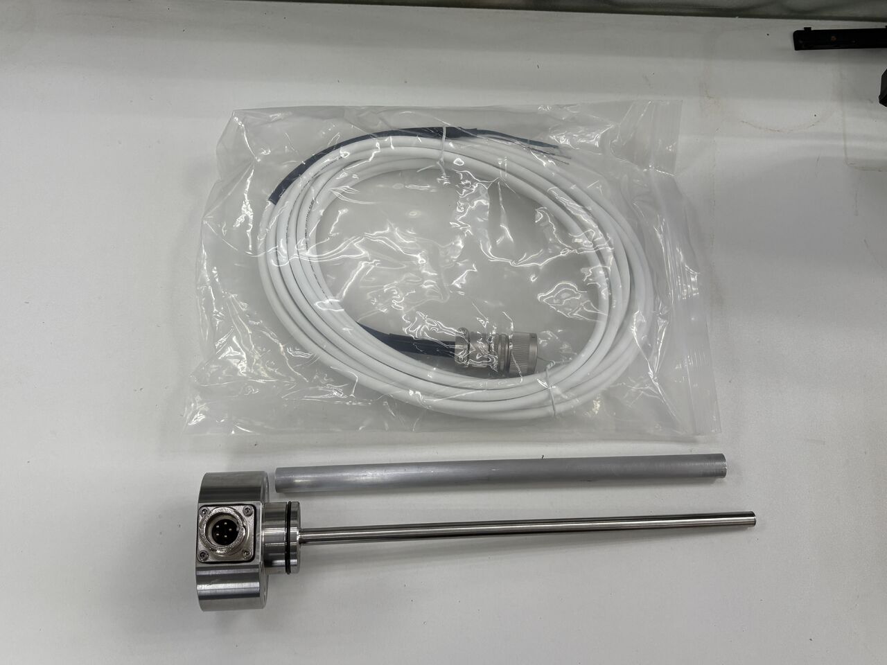 KINGLINK Position Sensor 984.0391-00 for CH660 Crusher CSS Monitoring - Запчасти для Строительной техники: фото 1 KINGLINK Position Sensor 984.0391-00 for CH660 Crusher CSS Monitoring - Запчасти для Строительной техники: фото 1
