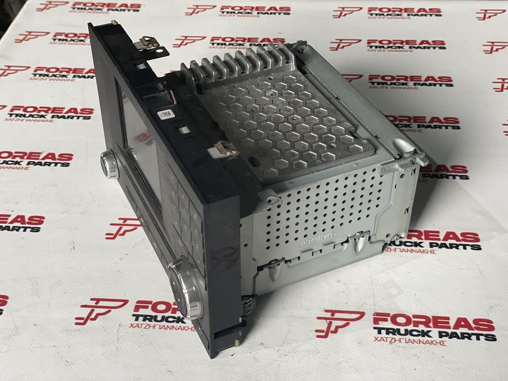 BOSCH RADIO FOR MERCEDES ACTROS MP4 - A 0004466662 - Кабина и интерьер для Грузовиков: фото 2 BOSCH RADIO FOR MERCEDES ACTROS MP4 - A 0004466662 - Кабина и интерьер для Грузовиков: фото 2