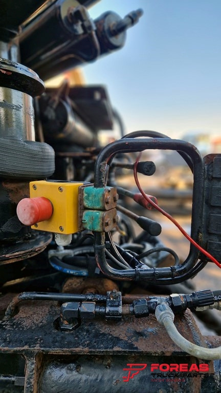 Кран-манипулятор HIAB 245 E-4 WITH RADIO CONTROL: фото 11 Кран-манипулятор HIAB 245 E-4 WITH RADIO CONTROL: фото 11