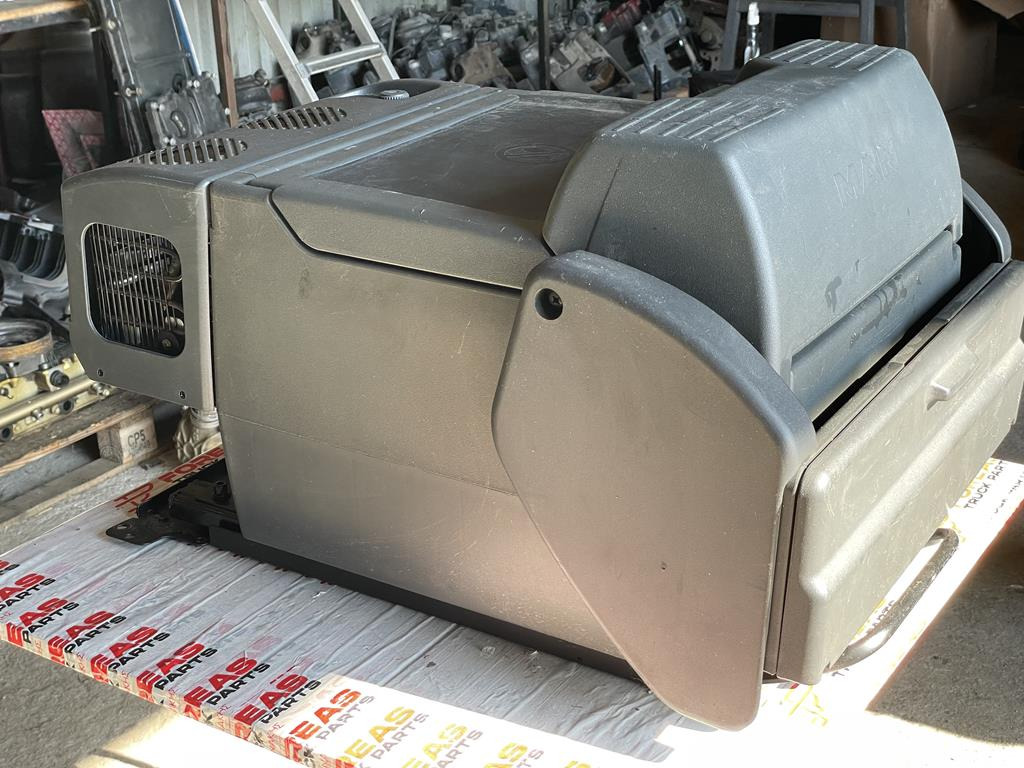 MAN CABIN FOOD REFRIGERATOR TGA - TGX CABIN FOOD REFRIGERATOR WITH TABLE 81.63910.6017 - Кабина и интерьер для Грузовиков: фото 2 MAN CABIN FOOD REFRIGERATOR TGA - TGX CABIN FOOD REFRIGERATOR WITH TABLE 81.63910.6017 - Кабина и интерьер для Грузовиков: фото 2