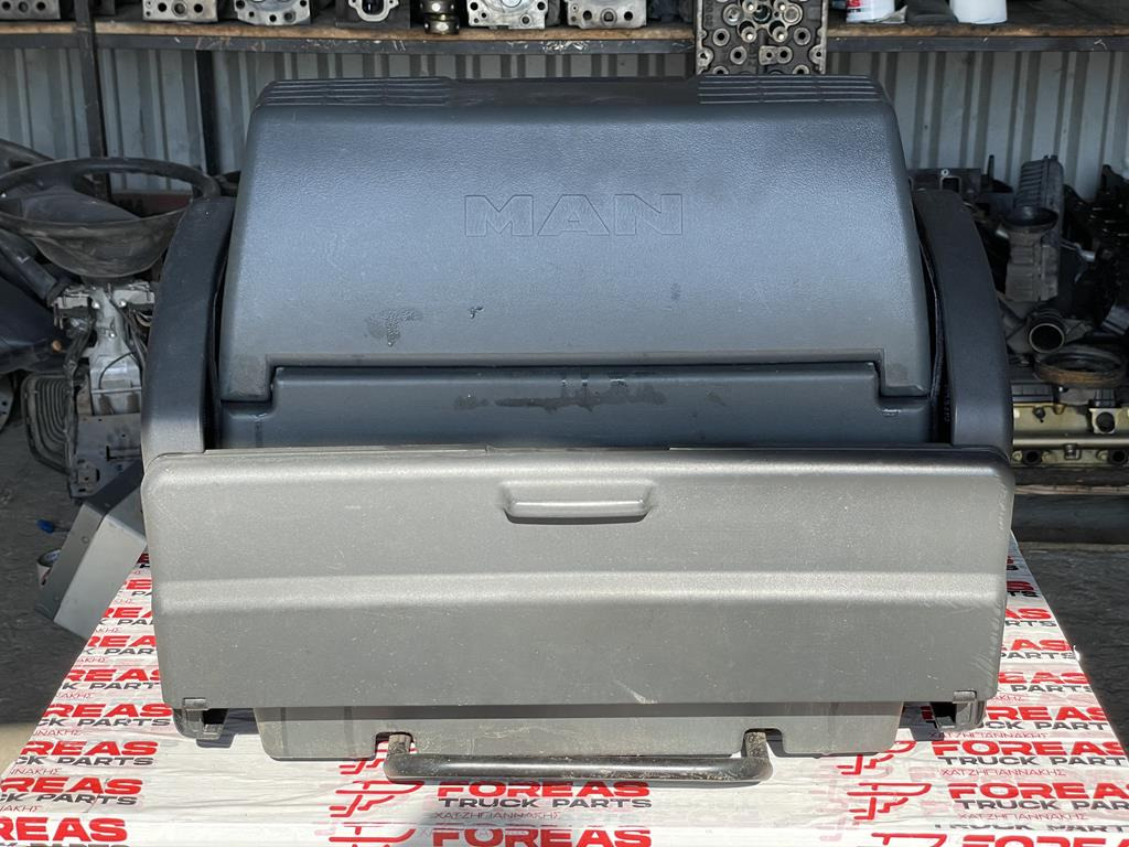 MAN CABIN FOOD REFRIGERATOR TGA - TGX CABIN FOOD REFRIGERATOR WITH TABLE 81.63910.6017 - Кабина и интерьер для Грузовиков: фото 1 MAN CABIN FOOD REFRIGERATOR TGA - TGX CABIN FOOD REFRIGERATOR WITH TABLE 81.63910.6017 - Кабина и интерьер для Грузовиков: фото 1
