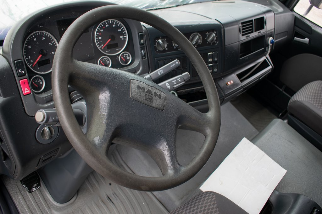 MAN TGL - Приборная панель для Грузовиков: фото 1 MAN TGL - Приборная панель для Грузовиков: фото 1