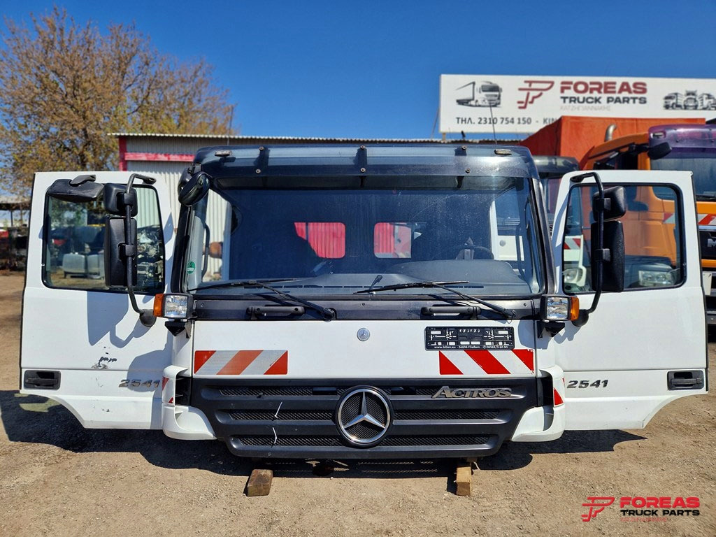 MERCEDES ACTROS MP2 MEDIUM - Кабина: фото 3 MERCEDES ACTROS MP2 MEDIUM - Кабина: фото 3